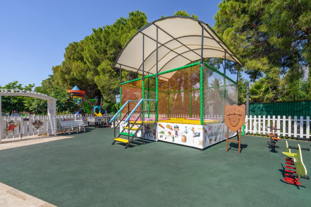 mini-club-7