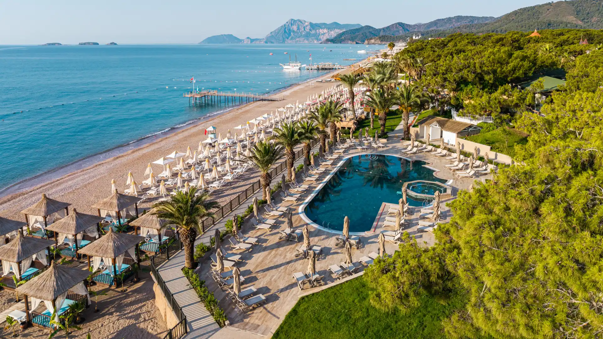 Pirates Beach Club